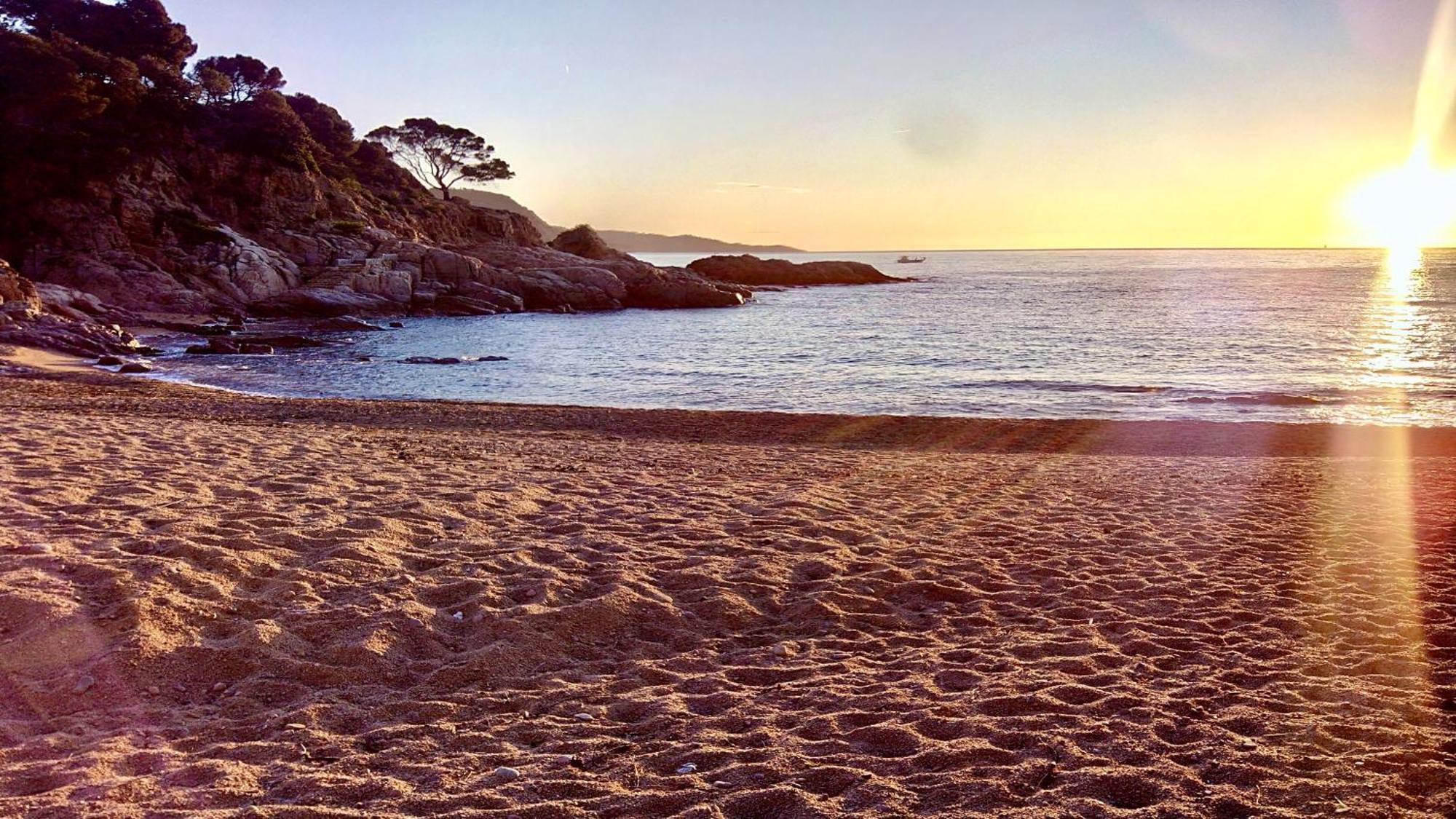 ⭑ Sea Views + Private Beach. What Else? ⭑ Tossa de Mar Exterior foto